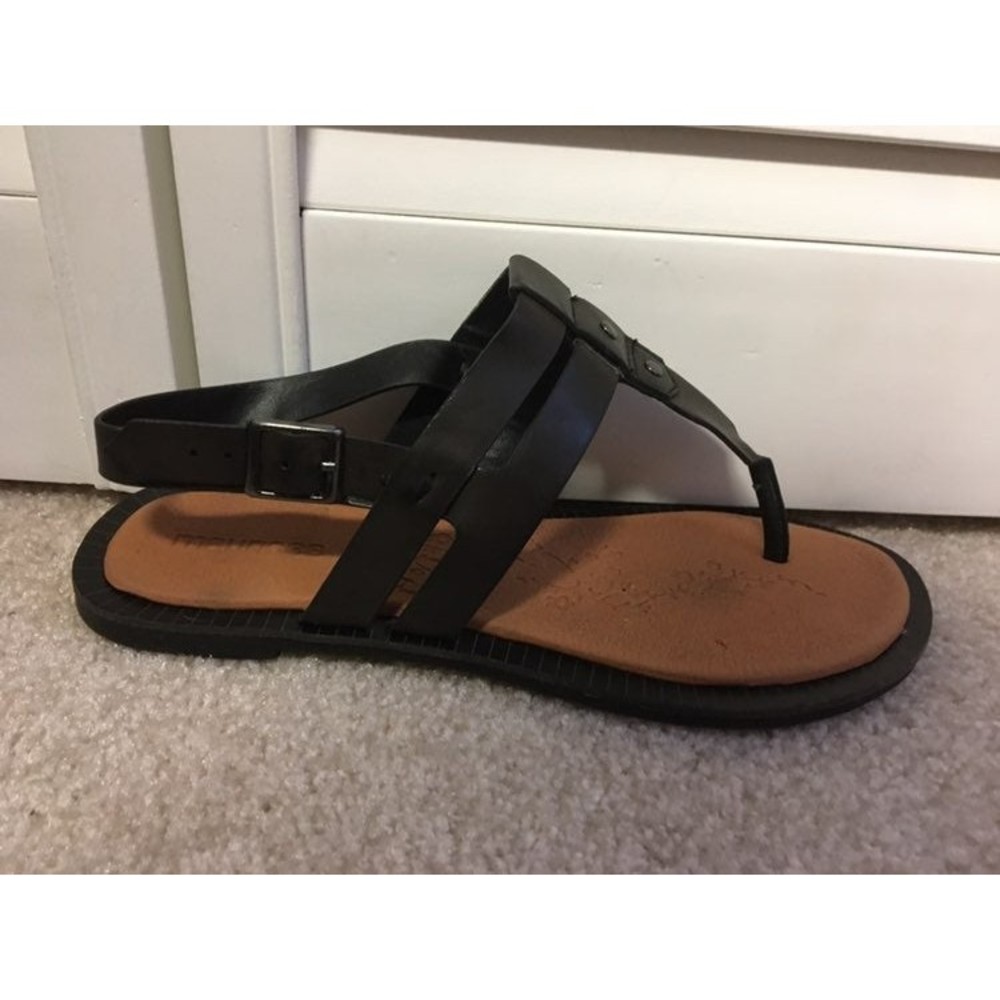 Maurices size 8 Sandals black/brown